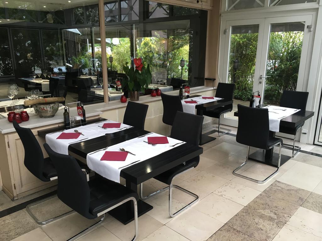 Hostellerie De La Vendee Lancy Eksteriør billede