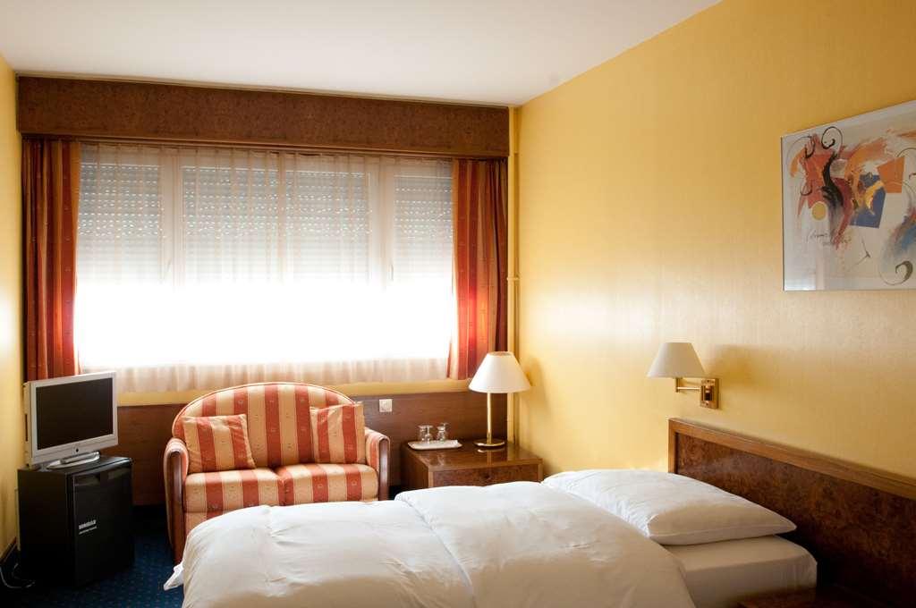 Hostellerie De La Vendee Lancy Værelse billede